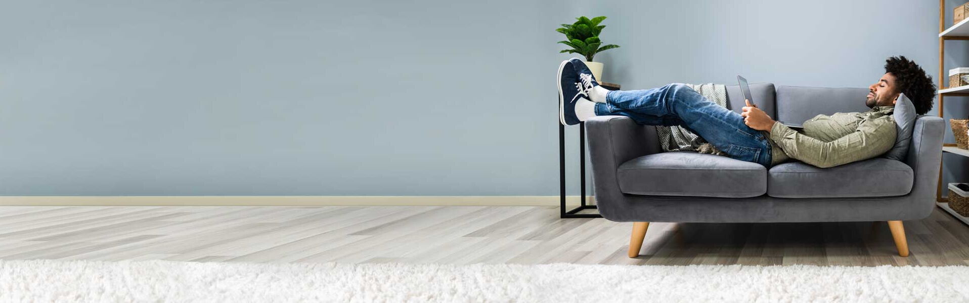 NEOVE – Eigentümerversammlung vom Sofa aus